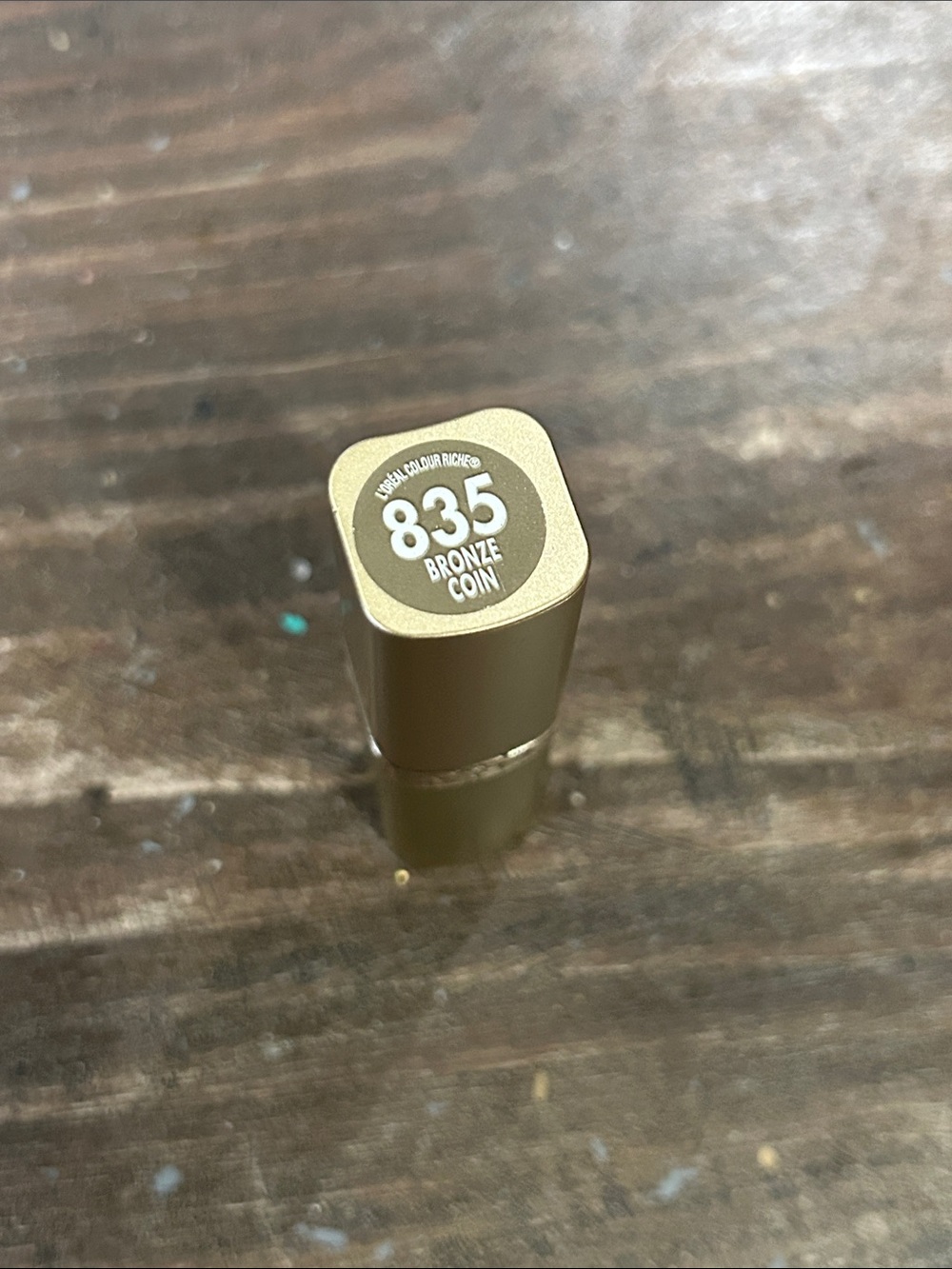 L'Oreal 835 Bronze Coin Lipstick - Bronze